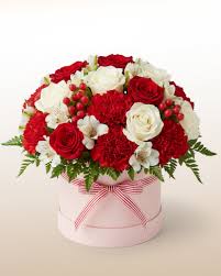 Envio y venta de flores ,rosas, plantas,arreglos florales ,regalos y desayunos a domicilio con delivery gratis en la Ciudad Autonoma de Buenos Aires y con costo de env�o en localidades del Gran Buenos Aires asi como delivery de flores y plantas a trav�s de florerias asociadas en todas las provincias de la Argentina, Buenos Aires, la Pampa, Tucuman, La Rioja, R�o Negro, Entre Rios, Corrientes, Misiones, Neuquen, Chubut, Tierra del Fuego, Santa Cruz, San Luis, Mendoza, Cordoba, Jujuy, Formosa, Santiago del Estero, Salta, Chaco, Catamarca ,San Juan, y ademas realizamos el delivery de flores ,coronas,palmas , plantas y regalos a todas las ciudades de Argentina, Mar del Plata, C�rdoba, Buenos Aires, con cargo en Santa Rosa, La Plata, Bella Vista, Neuquen, Pilar, Paran�, Posadas, Resistencia, Cipolleti y mas de 300 ciudades y localidades en todo el territorio de nuestro pa�s, asi como tambien tenemos la posibilidad de enviar flores a casi todo el mundo en cuestion de horas